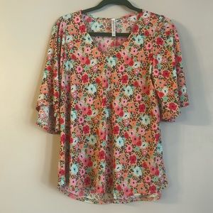 Dear Scarlet Flowy Short Sleeve Blouse Size Small